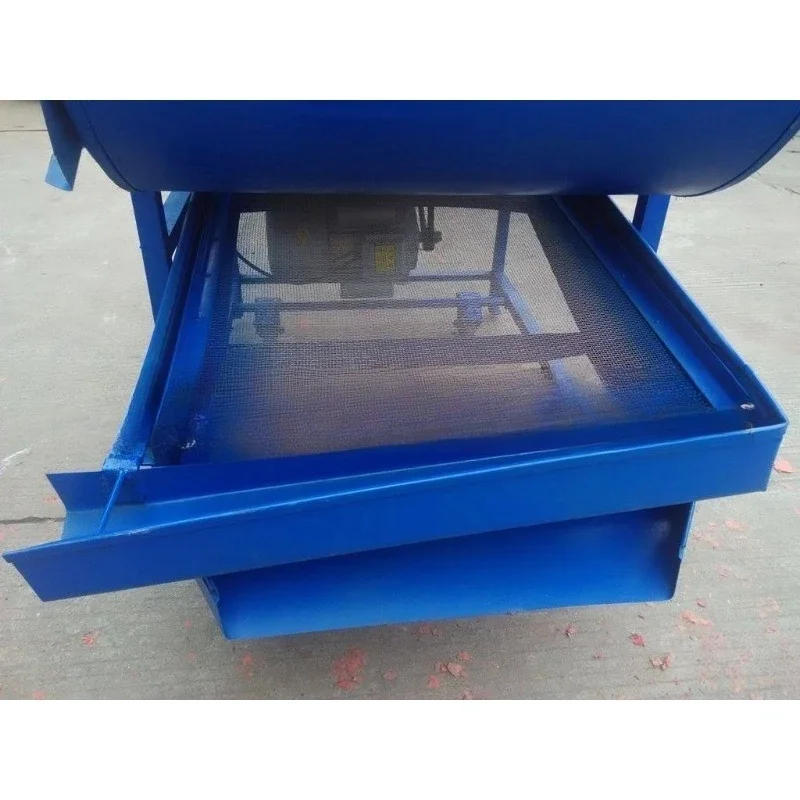 Grain oil cleaning screen, cleaning screen, vibrating screen