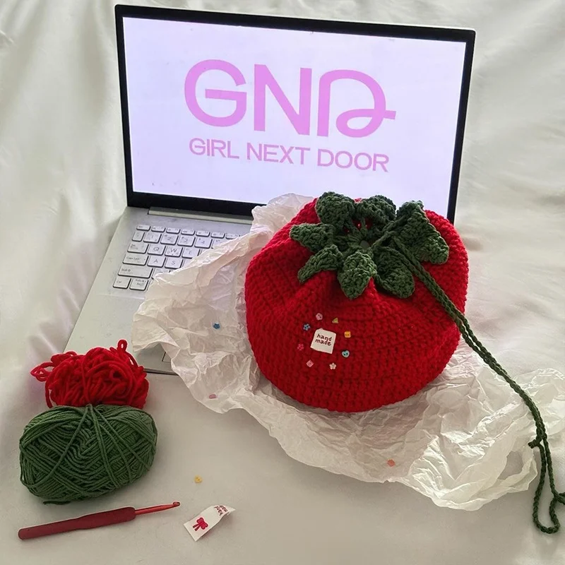 Hand Knitted Large Capaci ato aped Crochet Crossbody Bag DIY Yarn Material Kit for Best Friend Gift