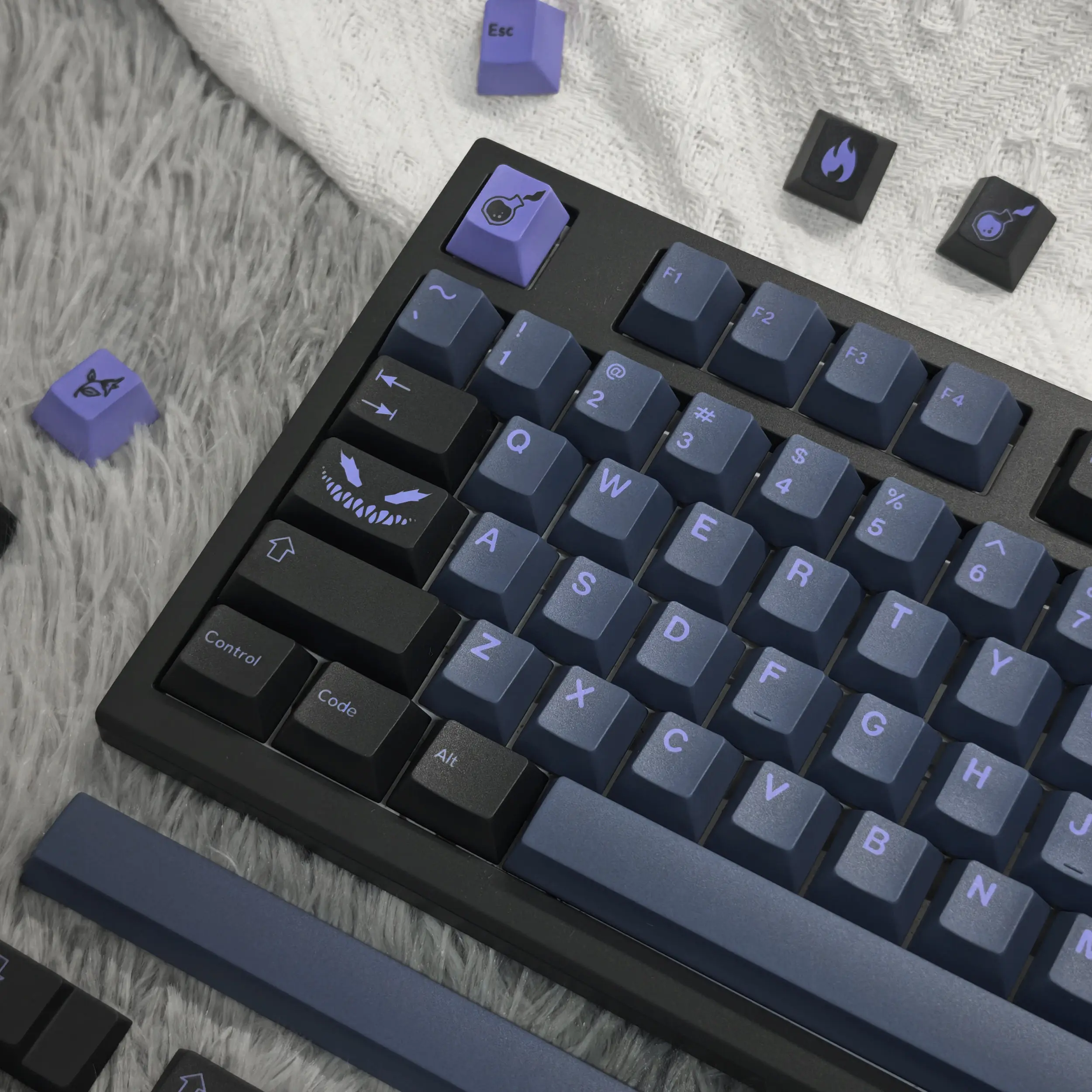 Night Shadow Black Purple PBT Keycaps Minimalist Classic Retro Cherry Profile Dye-Sublimation Set for Mechanical Keyboards