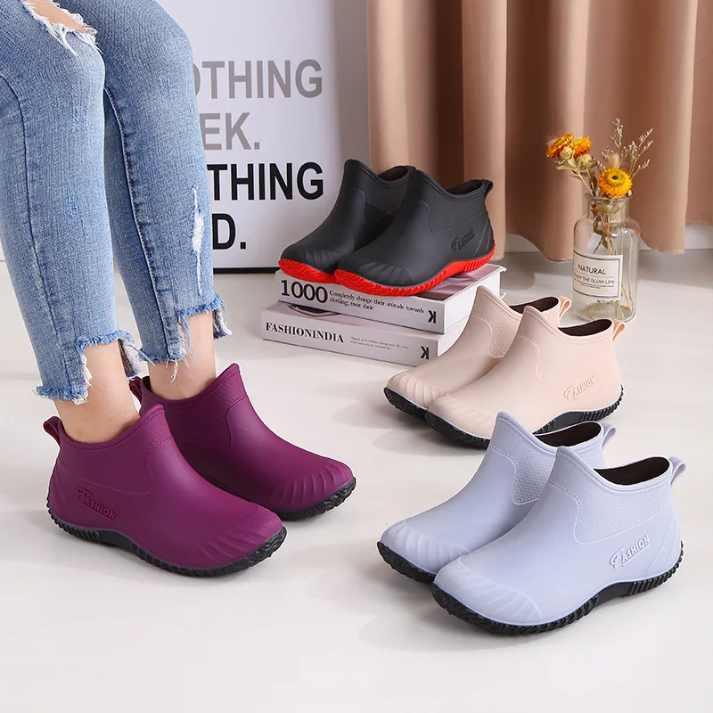 Summer Waterproof Womens Rain Boots Outdoor Fashion All-match Waterproof Non-slip Casual PVC Womens Rain Boots Warm Rubber Boots