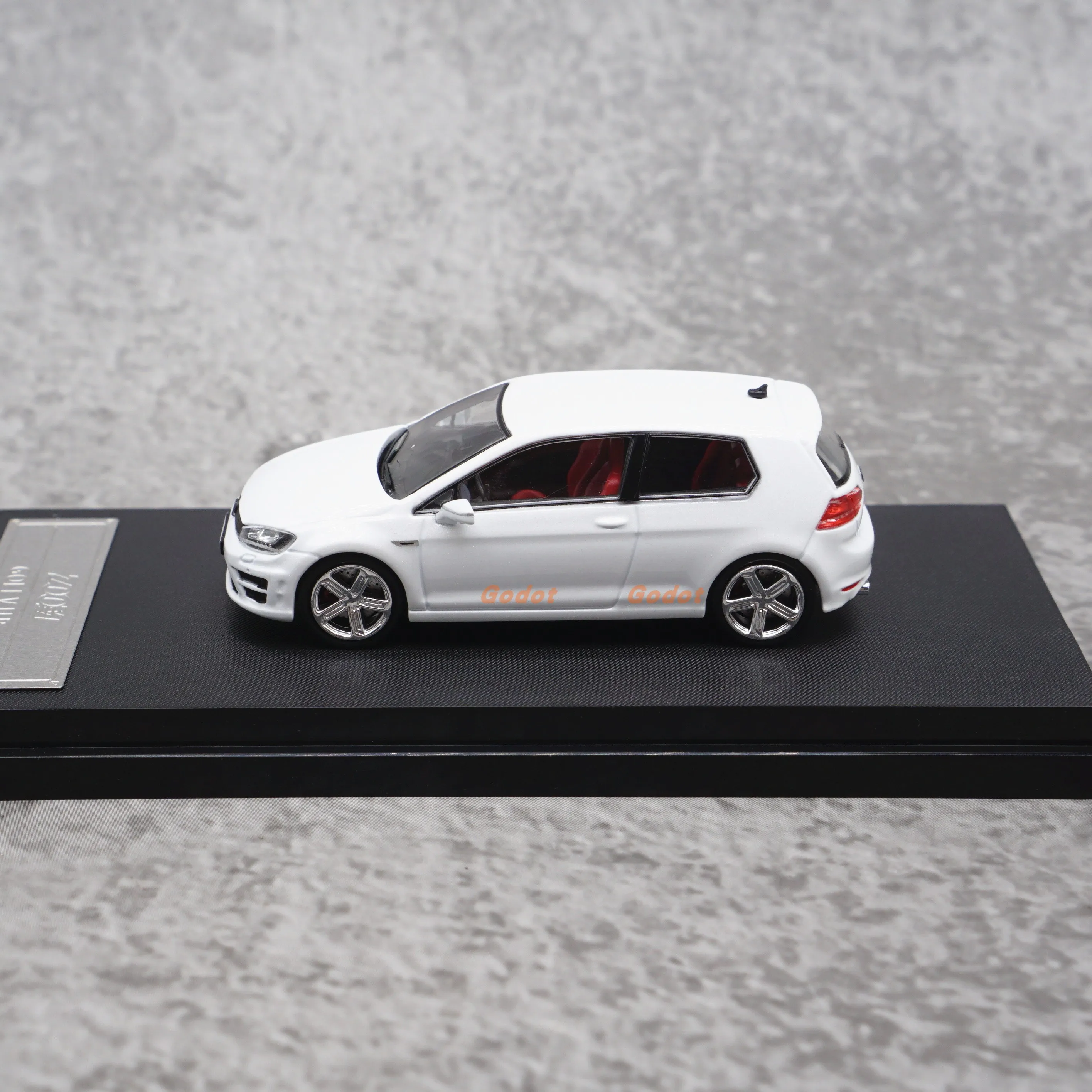 ZOOM 1/64 Golf 7 alloy car model toy