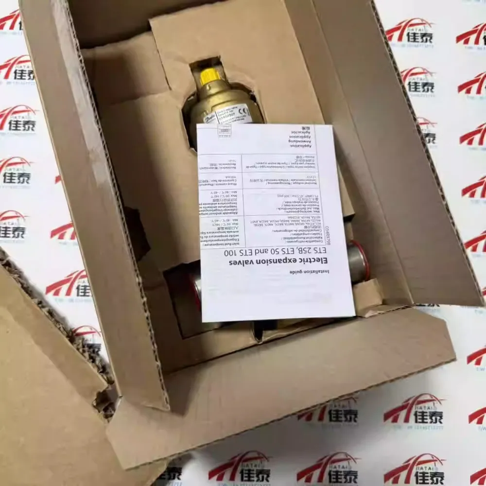 025-28678-113 Air Conditioning Pressure Sensor 50-125PSIS 5VDC 025 28678 006