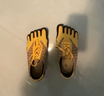 زوجين جديدين أحذية واسعة الرأس تنفس شبكة الرجال حافي القدمين أحذية واسعة الرأس شقة لينة أسفل أحذية رياضية واسعة الرأس #1