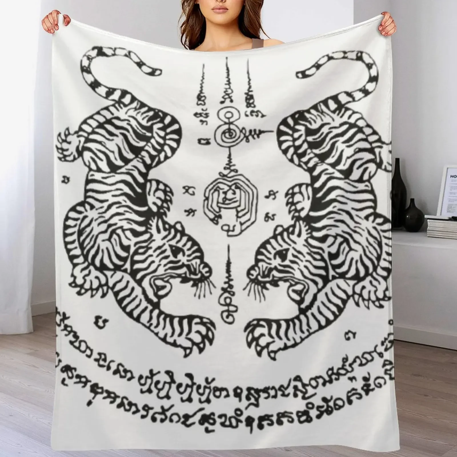 

Sak Yant Suer Koo Throw Blanket Decorative Beds Decoratives Bed Fashionable Travel Blankets