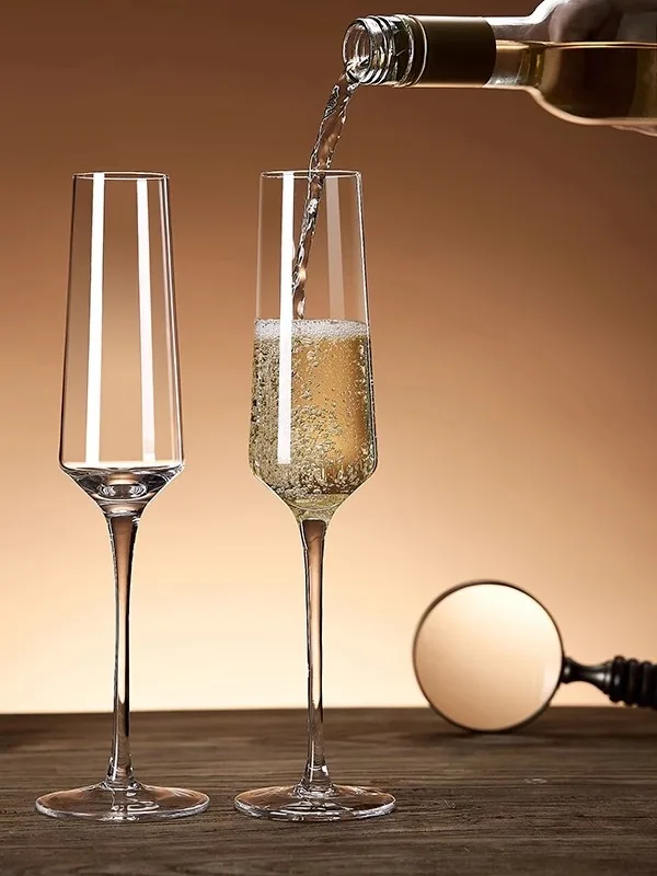 

High-End Crystal Glass Champagne Glasses Set for Home Use Tall Footed Bubble Wine Glasses Couple Drunken Micro Wine Glasses