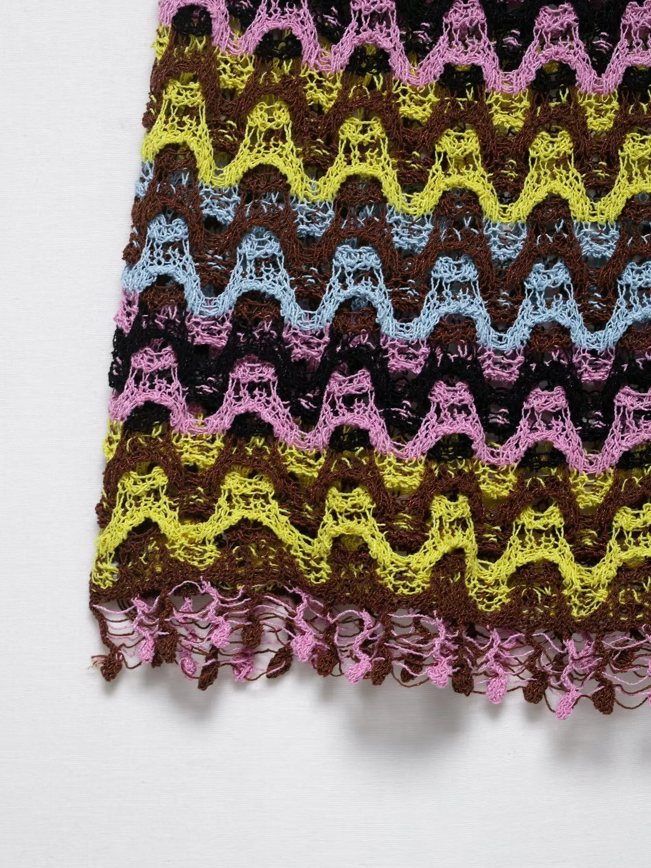 2025 été nouvelle robe femmes rétro loisirs polyvalent coupe ajustée mode occidentale Sexy Bareback creux tricoté Mini robe