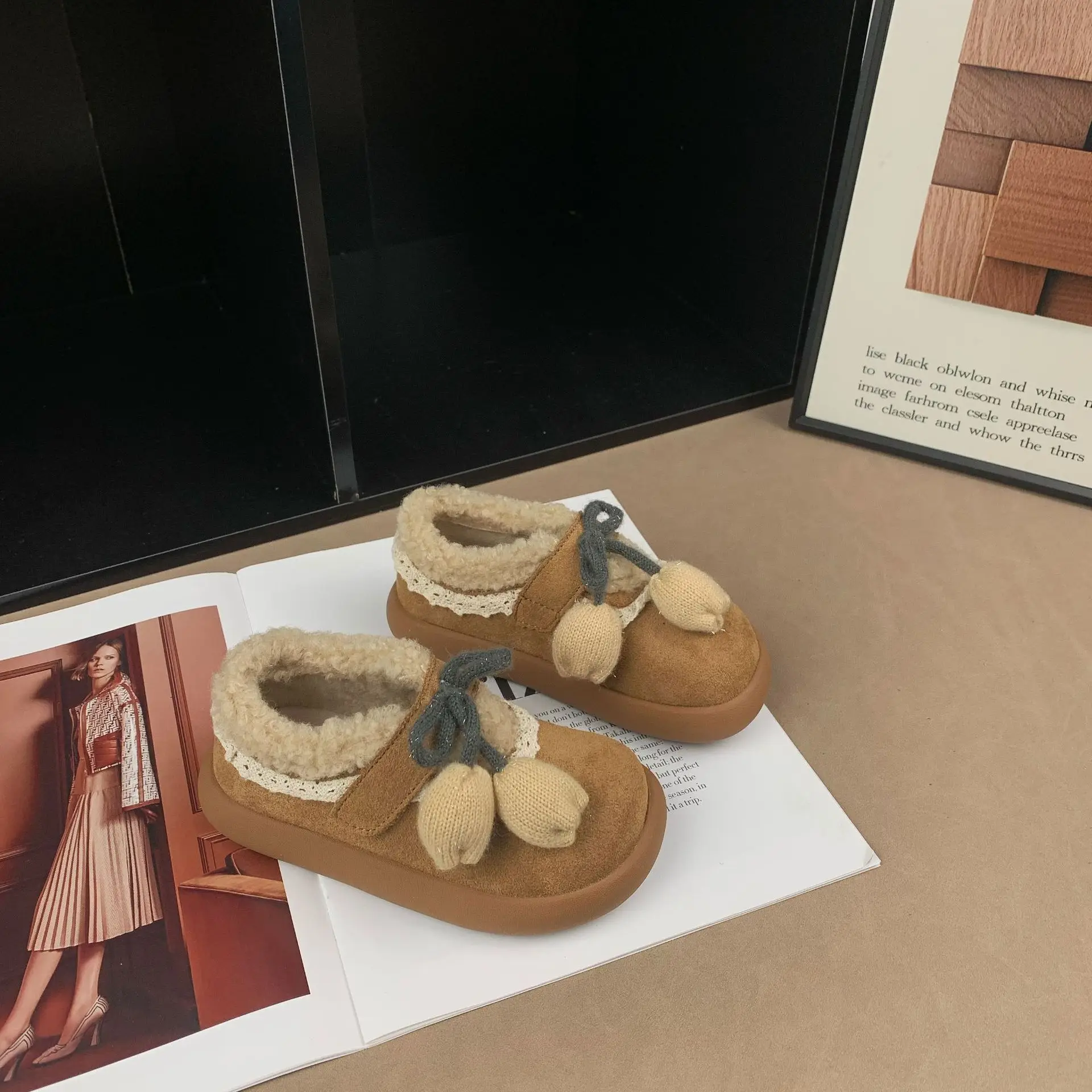 Stivali invernali in cotone caldo foderato in pile per ragazze per bambini Scarpe casual in peluche versatili alla moda per bambine