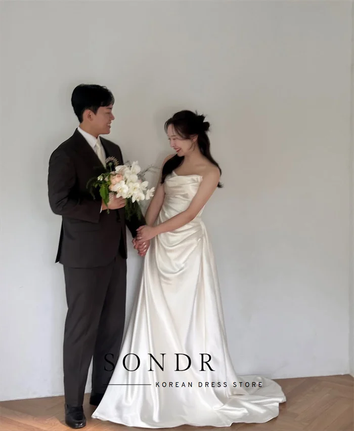 Sondr Simple Satin Korean Wedding Dresses Customized Strapless A Line Corset Back Bridal Photo Shoot Gown for Self-Wedding