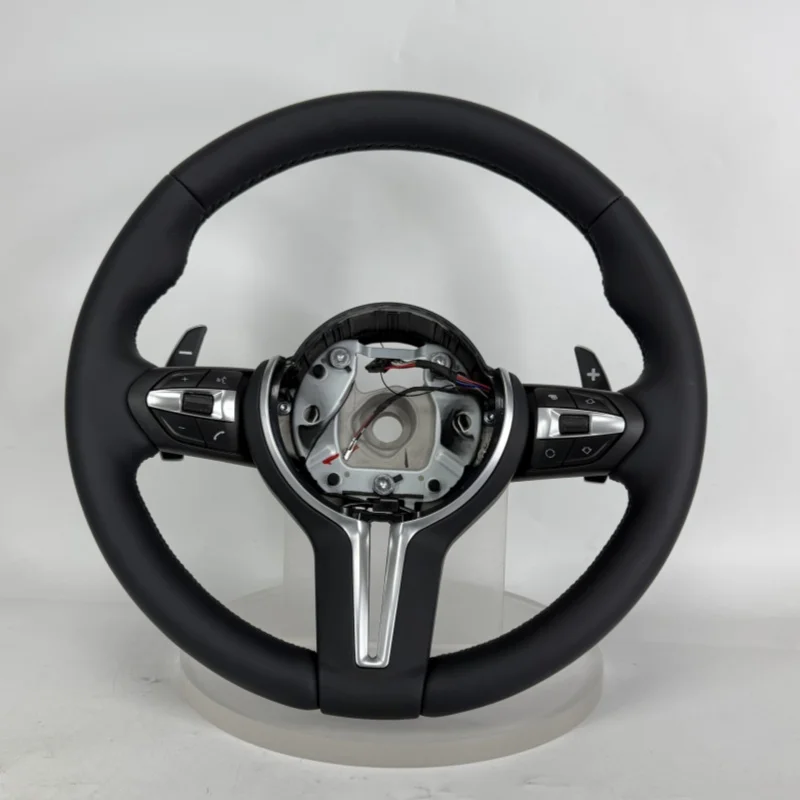 

Кожаный руль BMW Spot подходит для F10 M3 M5 F30 X5 F15 E91 F11 E70 F20 M4 F82 F01 X1 E84 F31 X6 E71 E90