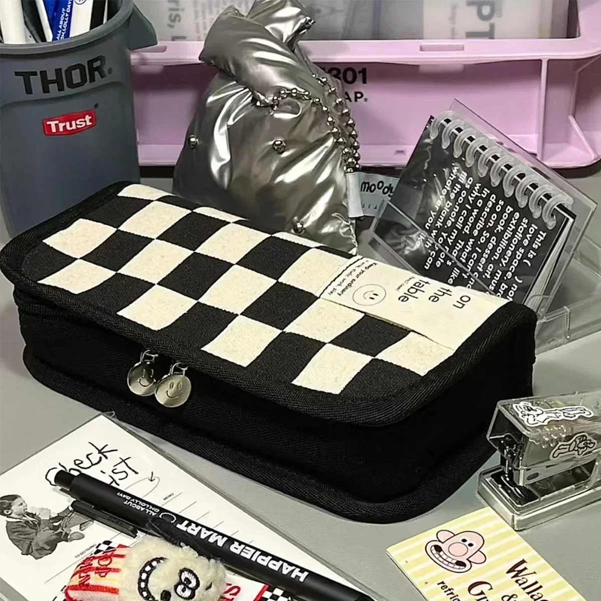 Kawaii checkerboardペンシルケース、大容量キャンバスポーチ、学生、文房具用品、ファッション用のランドセルに戻る