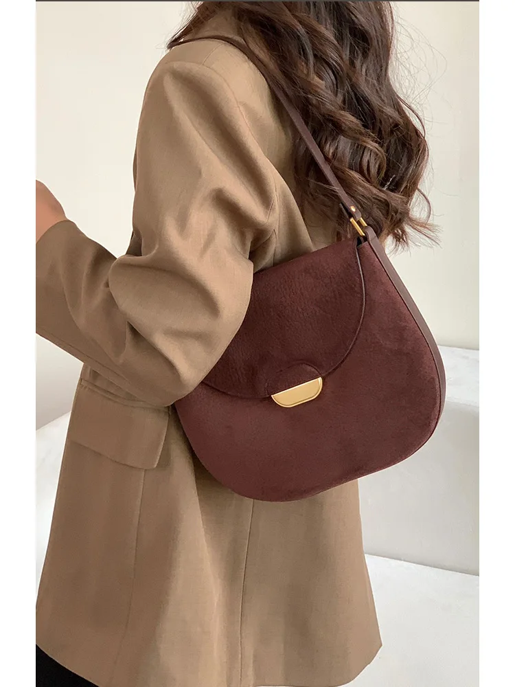 

Настоящие кожаные сумки для женщин, дизайнерские, роскошные, одноплечные, подмышечные, большой вместимости, новые нишевые замшевые винтажные сумки-мессенджеры