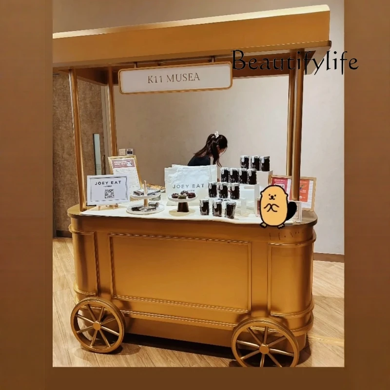 

High-end shopping mall store decoration French wrought iron flower car promotional car commercial exhibition event display car