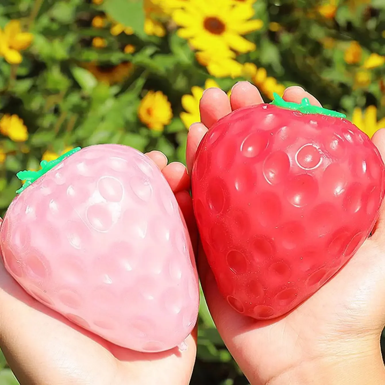 Decompression Toys Simulated Color-changing Strawberry Squishy Fruit Hand Anti-stress Squeeze Ball  for Children Sensory Auti