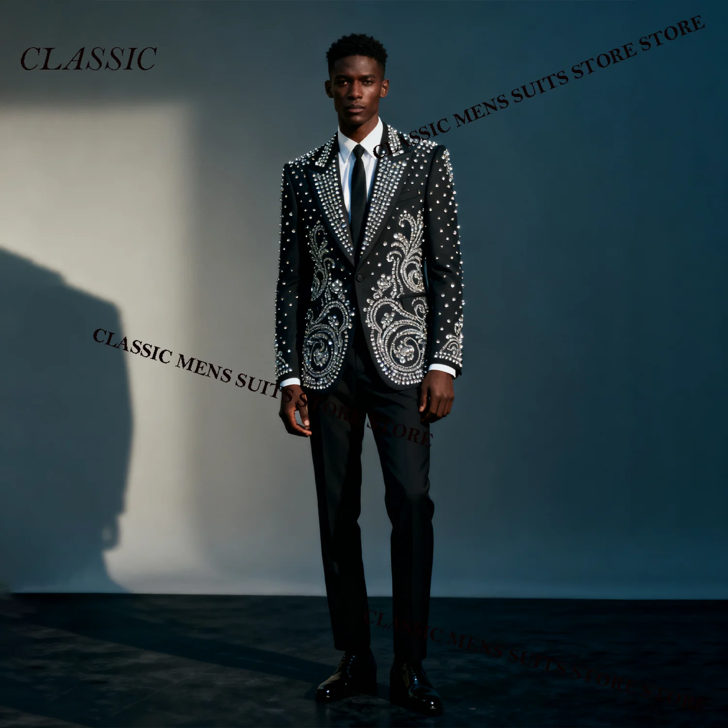 

Customized Luxury Metal Embellished Men Suits 3 Pieces Sets Party Prom Blazer Costume Slim Fit Groom Tuxedos trajes para hombre