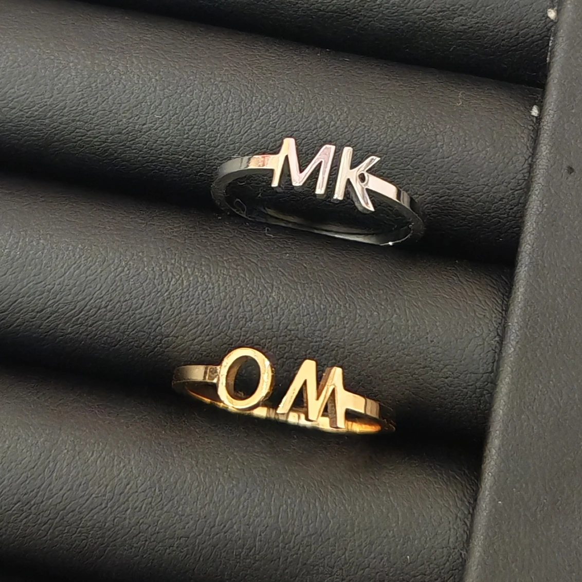 

Customized Name Couple Initials Ring Personalized 18K Stainless Steel No Fading Charm Ring Women Jewelry Birthday Gift Wholesale