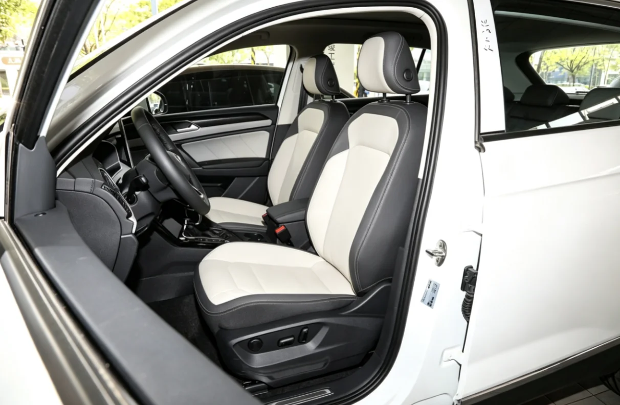 Für Volkswagen Tayron 2020~2023 Maßgefertigte Autositzbezüge Luxuriöses Nappaleder 100% Passgenau Innenraumzubehör 360 ° Vollständige Abdeckung – Detail 9