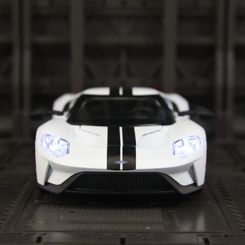 Simulación 1:24, modelo de coche de aleación Ford GT, puertas y capó de motor, el maletero se puede abrir con sonido y luz, regalo de coche deportivo