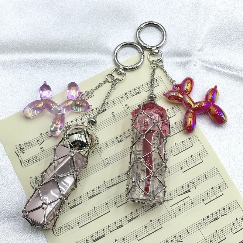 Anpassbarer Metall-Rundverschluss Mehrfarbiger Welpen-Mädchen-Autoschlüsselanhänger Lippenstift Edelstahl-Netztaschen-Schlüsselanhänger Niedlicher Anhänger Geschenk – Detail 2