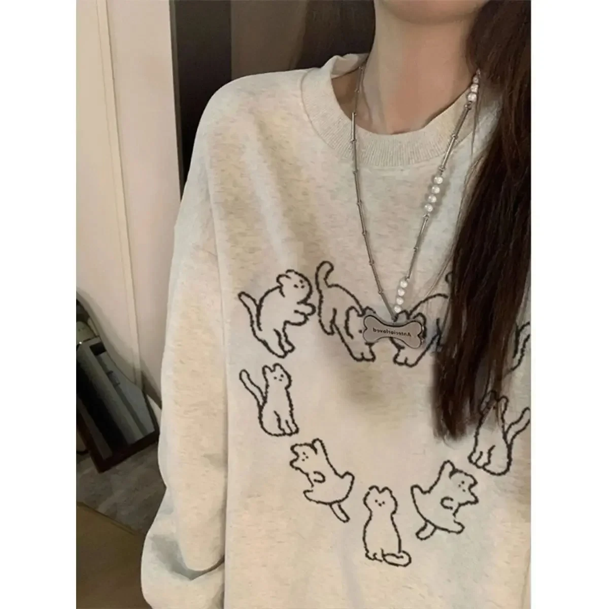 Korean Version of The New Cat Print Crew Neck Sweater for Men and Women Loose Fit Casual Couple Autumn and Winter Long Sleeves