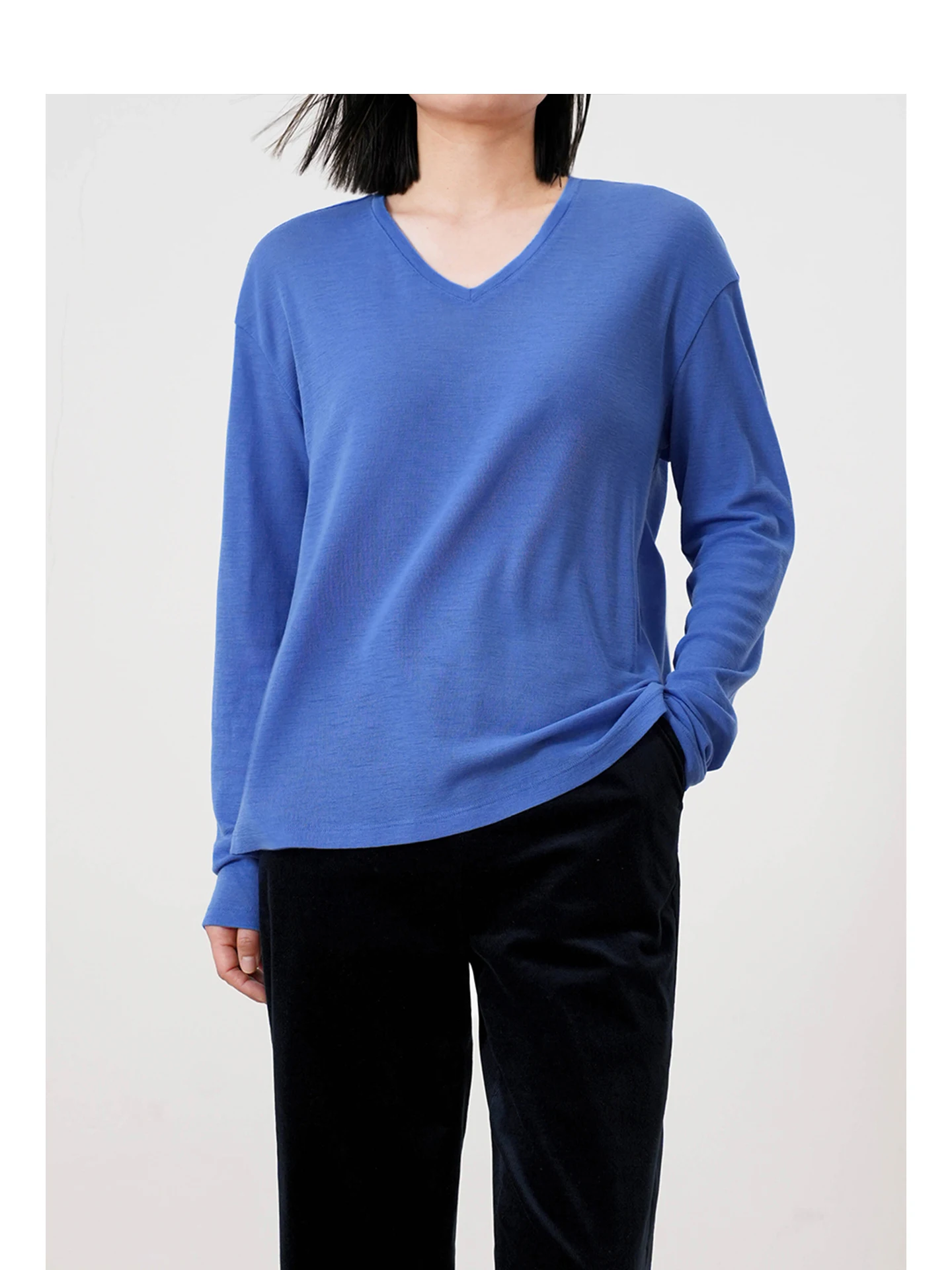 

Женская футболка из чистой шерсти с длинным рукавом и V-образным вырезом, тонкая вязка, на все сезоны, машинная стирка, универсальная.