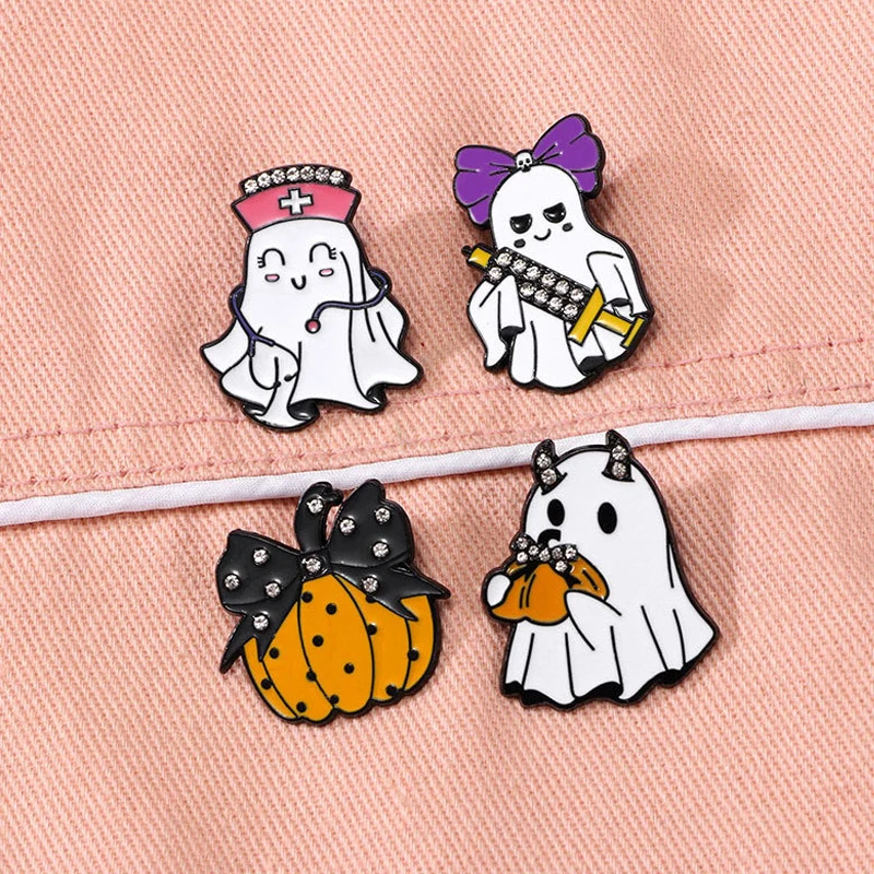 Halloween Ghost Cartoon Brooch Pumpkin Cute Skull Bow Ghost Nurse Syringe Stethoscope Doctor Ghost Badge Punk Pins Jewelry Gift