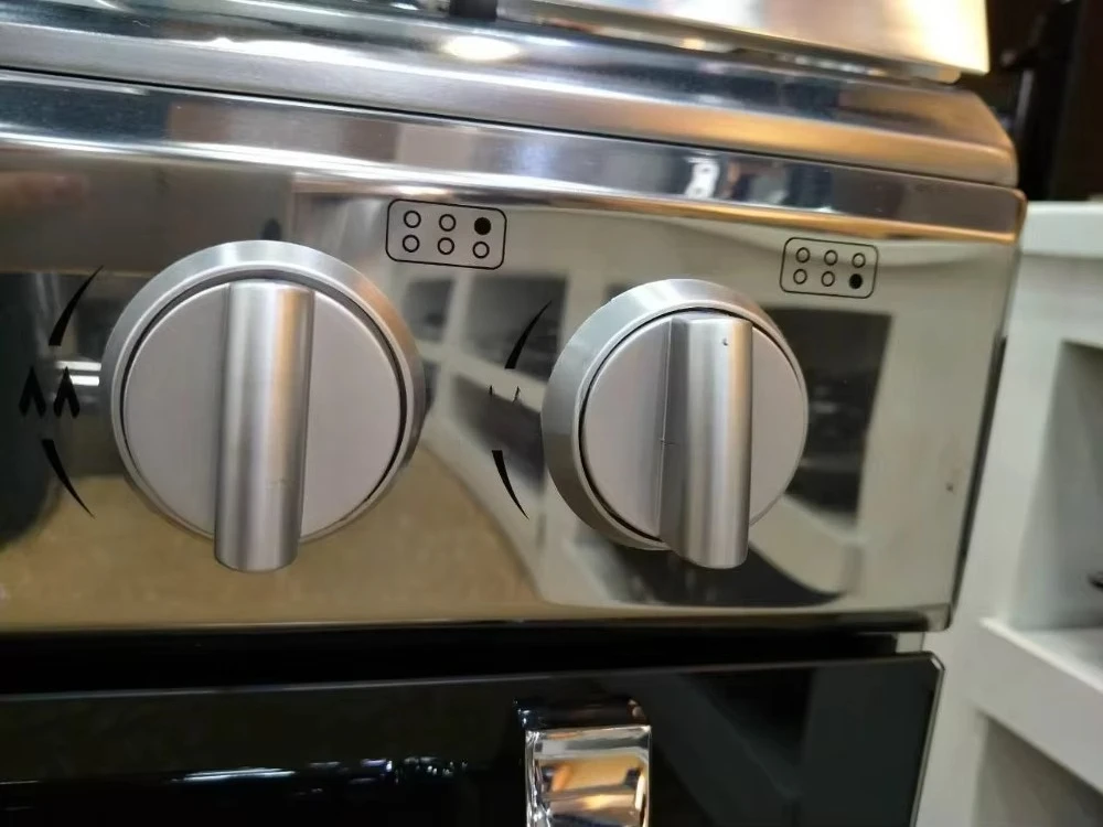 Six Burner Gas Range Oven 4