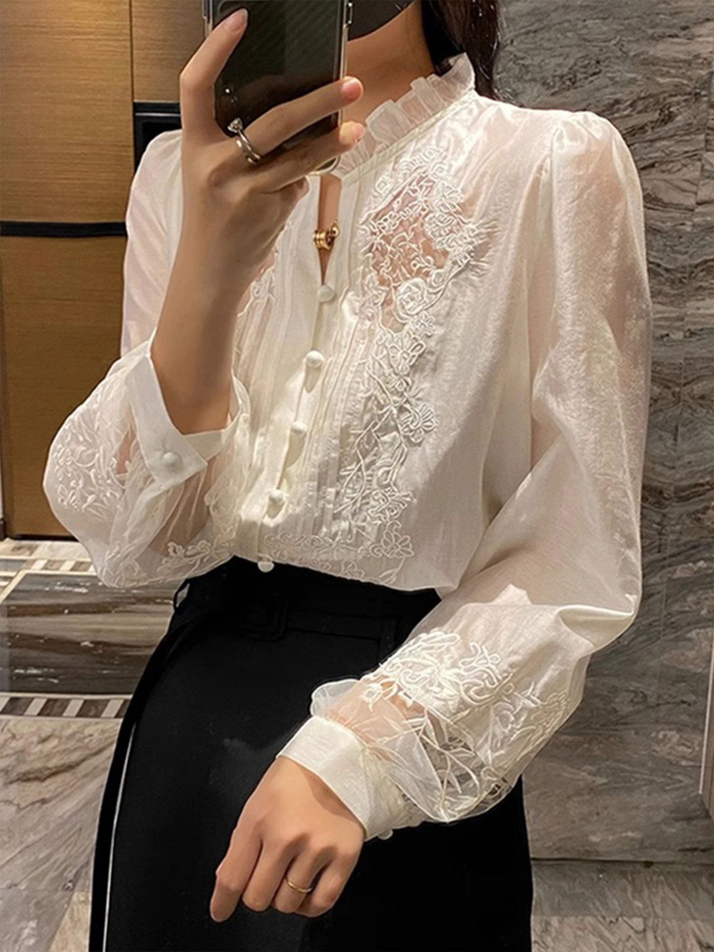 

Шелковая блузка с цветочной вышивкой Ele, женская модная универсальная блузка с длинными рукавами, прямого кроя, для осени и весны, для повседневной носки