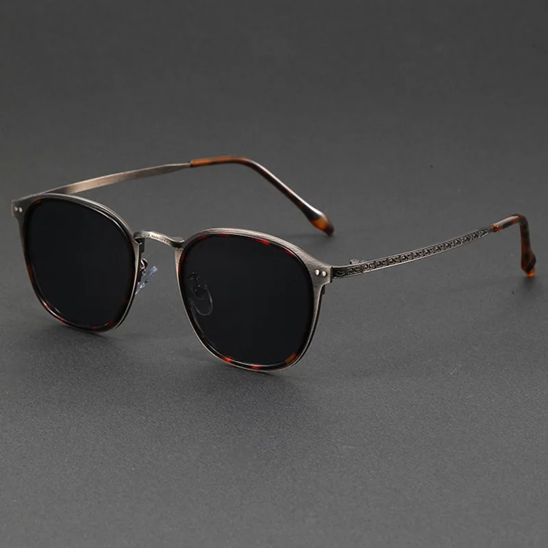 New Men's Advanced Ultra Light Coarse Frame Fashion Square Sunglasses Women Men Trendy Anti Mist Outdoor Driving Shades UV400