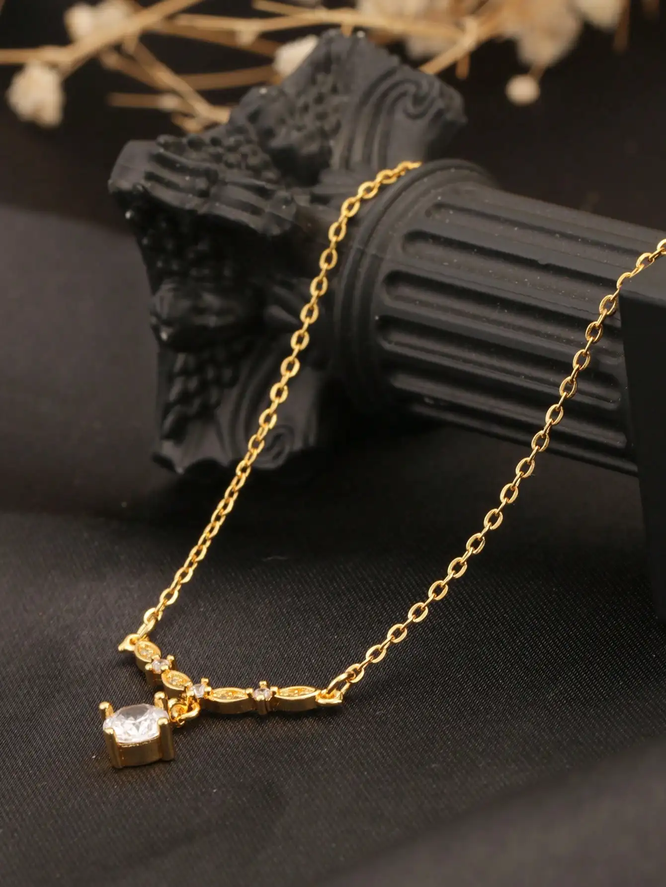 1 New Summer Style Necklace with a Smiley Face Design, 24K Gold-Plated, Large Rhinestone-Encrusted V-Shaped Stainless Steel Chain, Exquisite and Versatile, Light Luxury Trendy Clavicle Chain, Suitable for Women to Wear in Daily Life, Parties, and Banquets, or as a Gift view 6