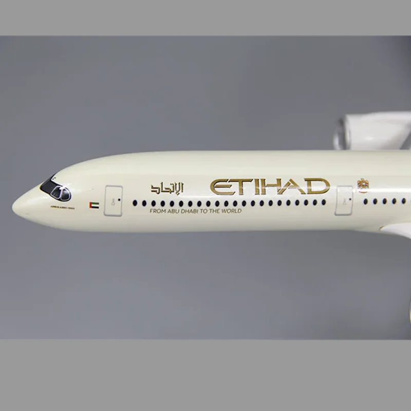 جديد 1:200 الخطوط الجوية الاتحادية تجميع طائرة A350-1000 ABS مع قاعدة نموذج طائرة لعبة جمع الديكور طائرة الهدايا المشجعين