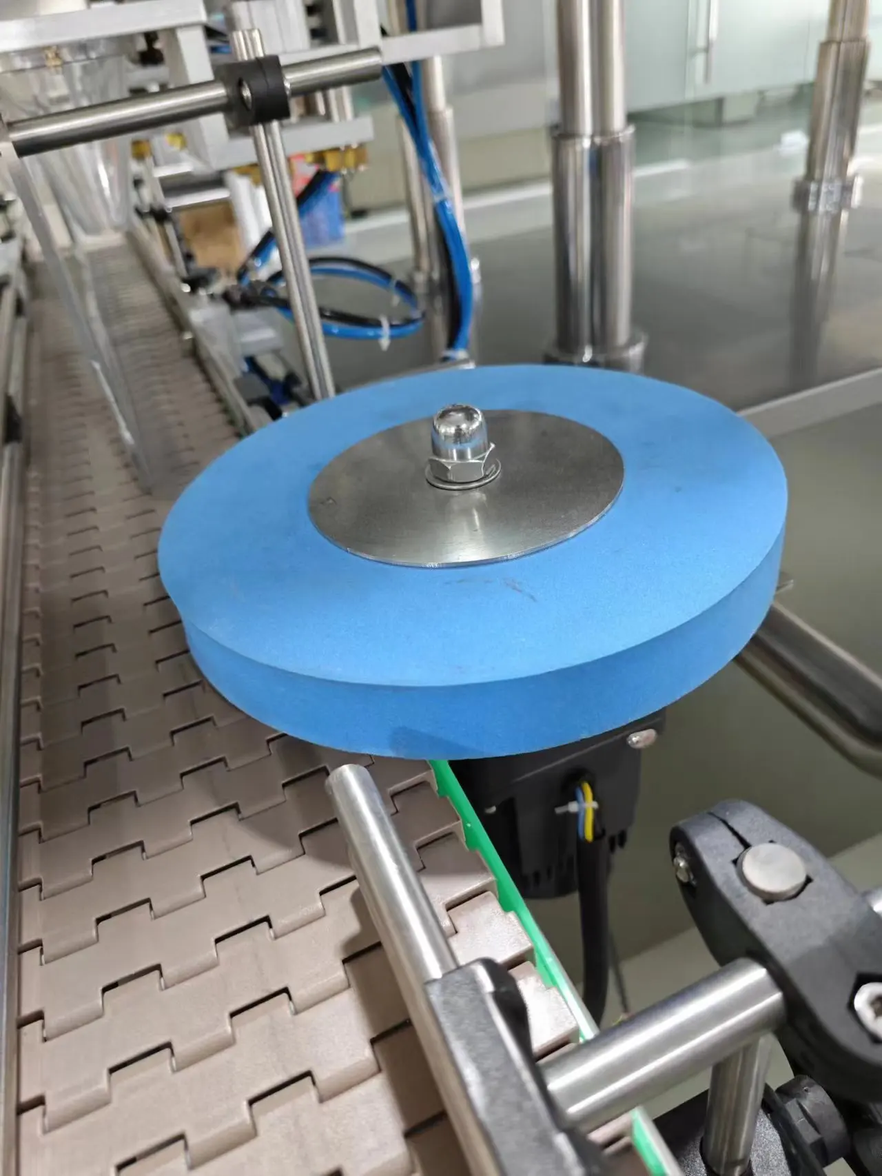 D-top automatic counting and filling tablet counting machine