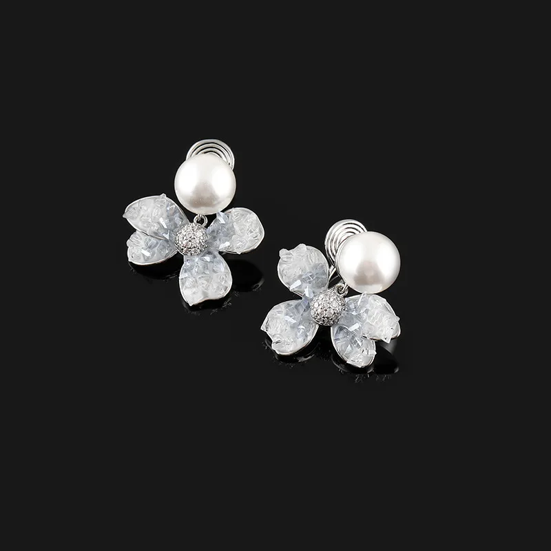 New Fashion Crystal Flower Earrings for Women Simple And Versatile Mosquito Incense Plate Ear Clips Wholesale