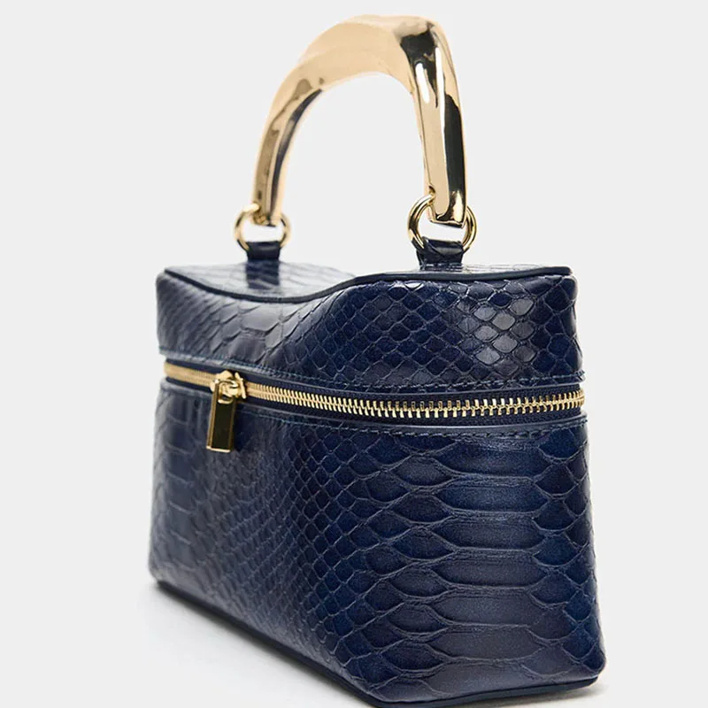 

Fashion Design Party crocodile grain Pattern Clutch Evening Bag Travel Handbags New Trendy pu Leather Make up Bag for Women