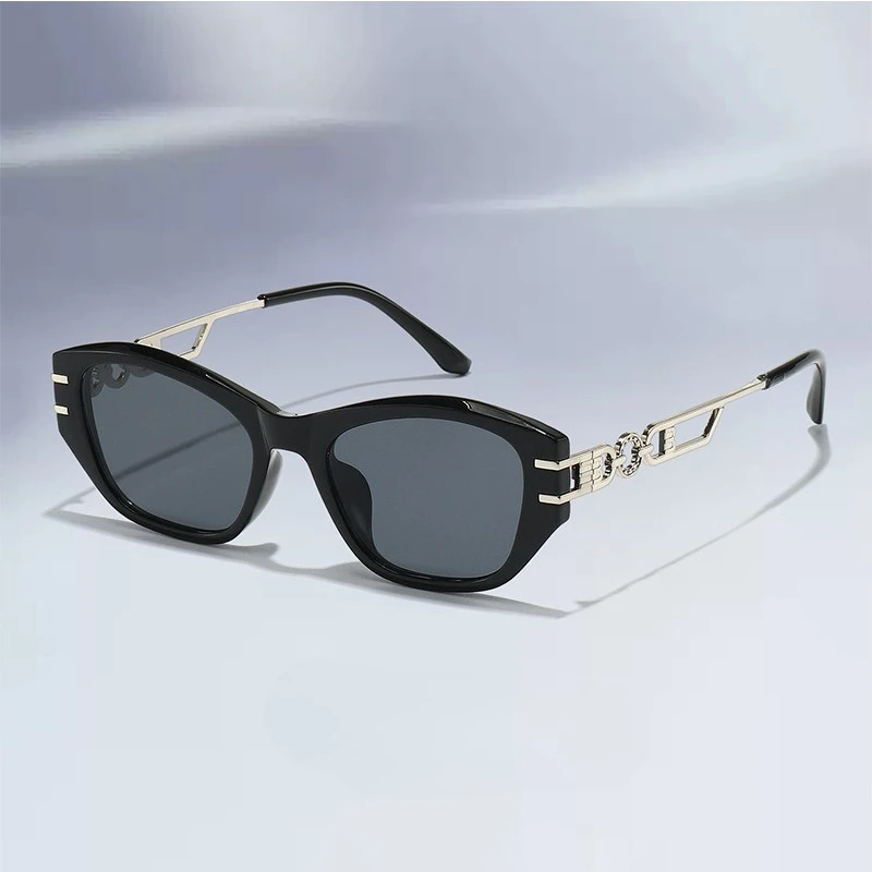 Oculos-de-sol-femininos-vazados-olho-de-gato-2026-protecao-uv400-de-luxo-efeito-emagrecedor-facial-e-estilo-fashion-para-o-dia-a-dia