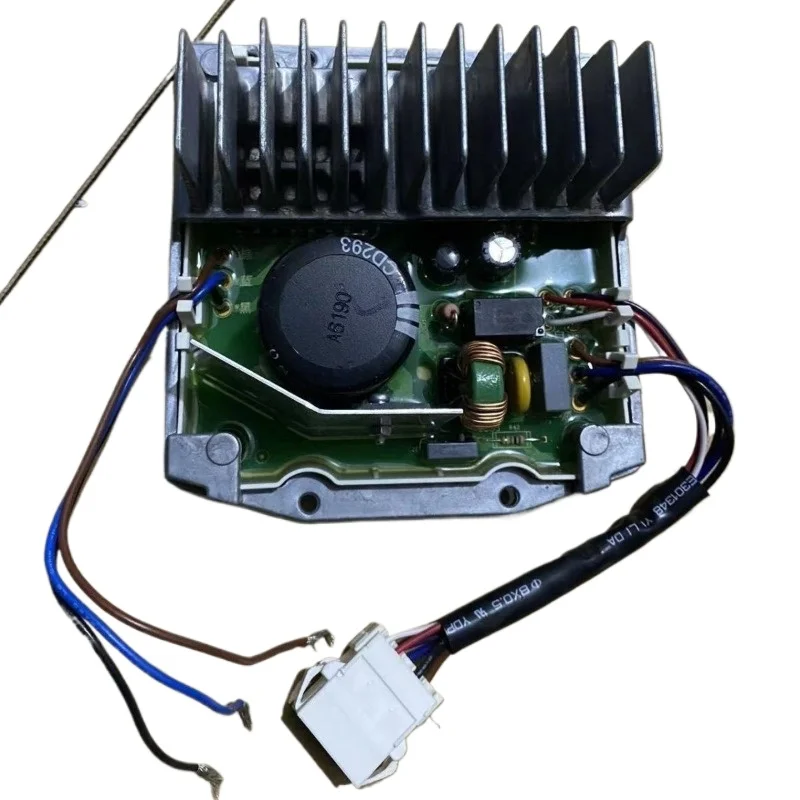 

Подходит для стиральной машины барабанного типа MG100-1431DG, плата с регулируемой частотой двигателя ZXGN-420-8-30L.