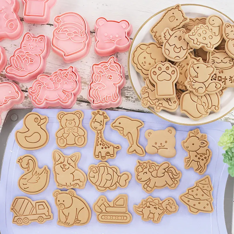 8ชิ้น/เซ็ต Cookie Cutters พลาสติก3D น่ารักการ์ตูน Pressable บิสกิตแม่พิมพ์คุกกี้แสตมป์เบเกอรี่ Pastry Bakeware