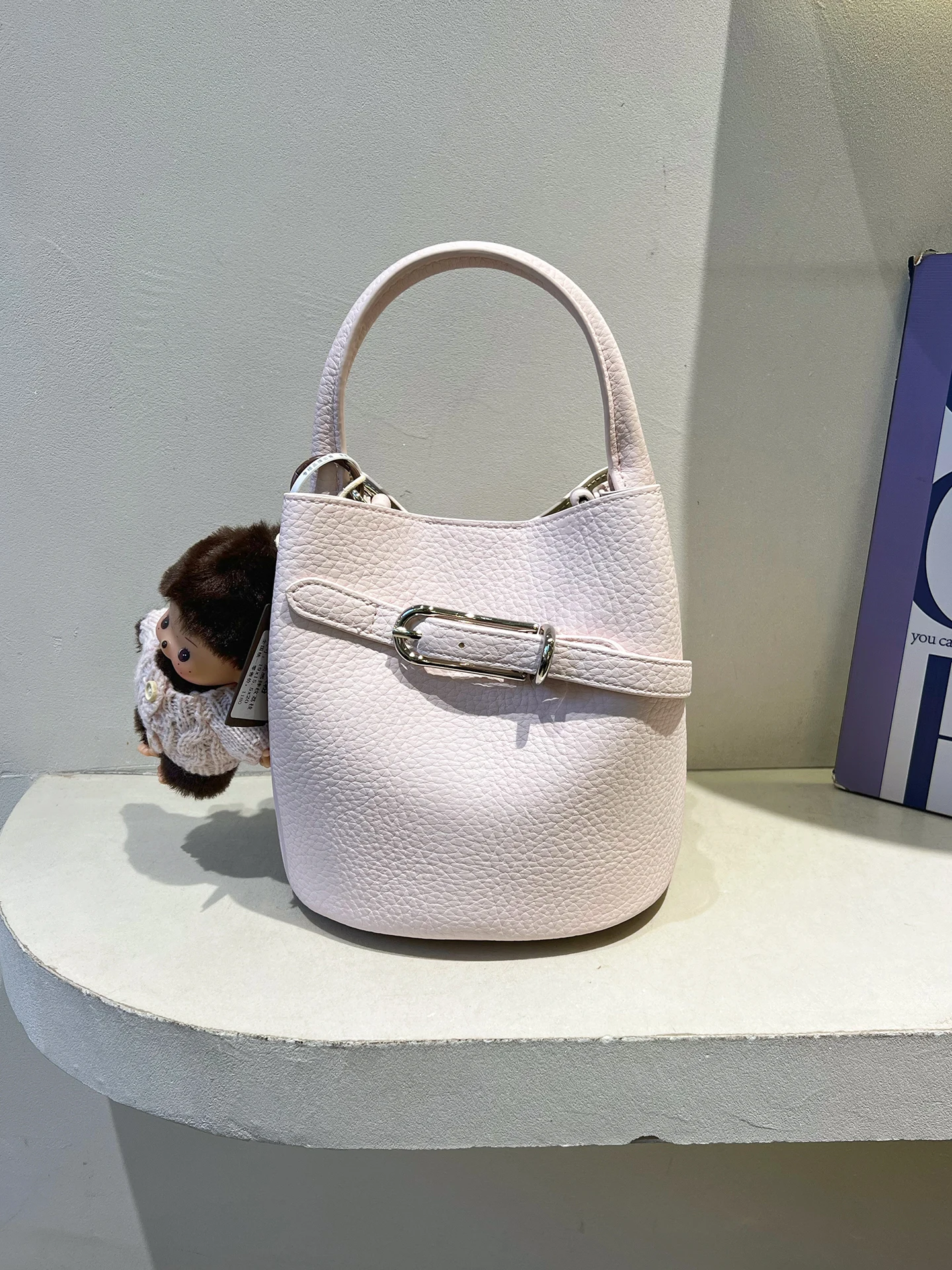 sac-seau-en-cuir-souple-bd-pour-femme-sac-a-bandouliere-avec-boucle-magnetique-sangle-detachable-double-compartiment-sac-a-main-pour-femme
