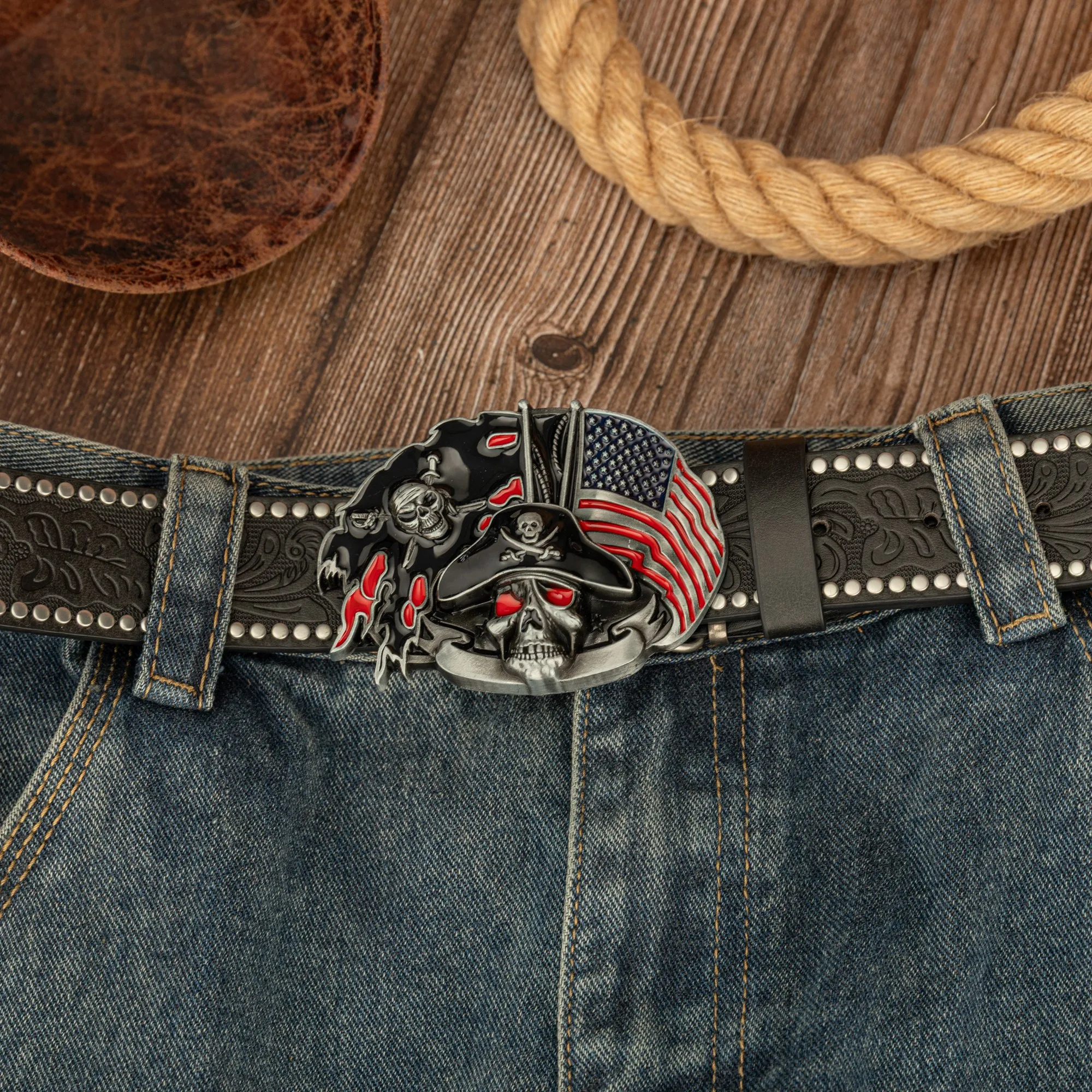 Red Eye Scythe Skull Zinc Alloy Buckle Retro Rock PU Leather Belt Unisex Waist Belt with Embossed Design