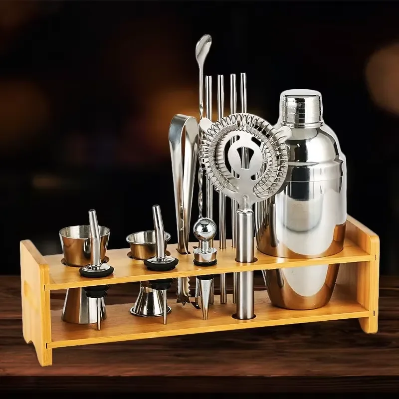 Full set of environmentally friendly stainless steel bartending tools, household bar, cocktail mixing cup with base, wine