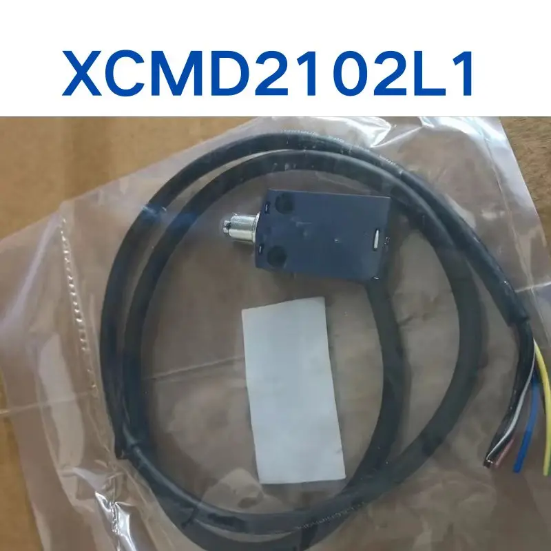 New XCMN2102L1 limit switch Fast Shipping