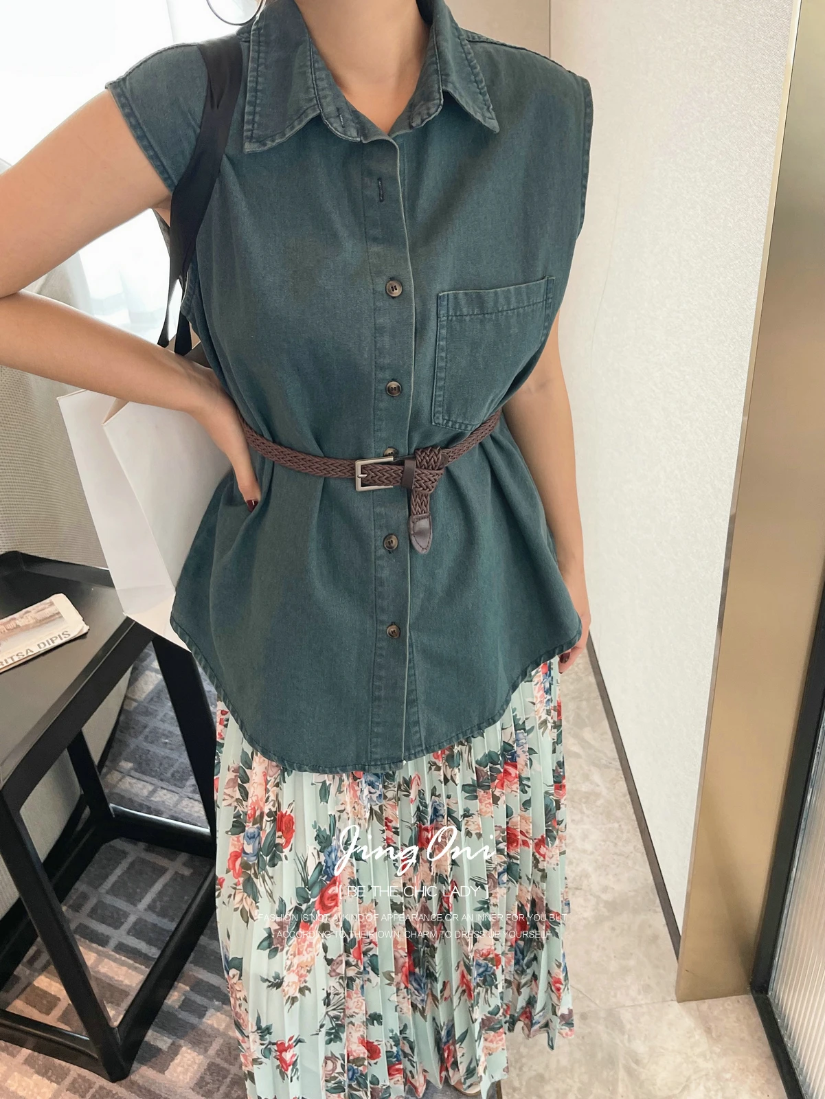 

Denim Shirts Blouses Y2k Women Clothing 2024 Summer Fashion Korean Style Elegant Vintage Tops Short Sleeve Crop Chic Casual New