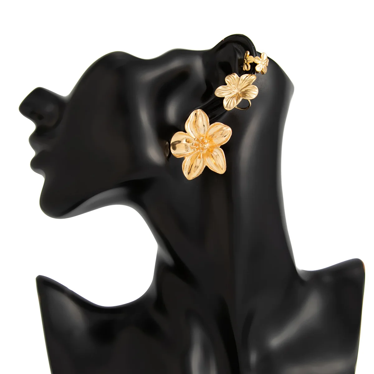 4Pcs Beach Jewelry Set Flower Ear Cuff and Starfish Earrings Ins Gothic Summer Vacation Accessories