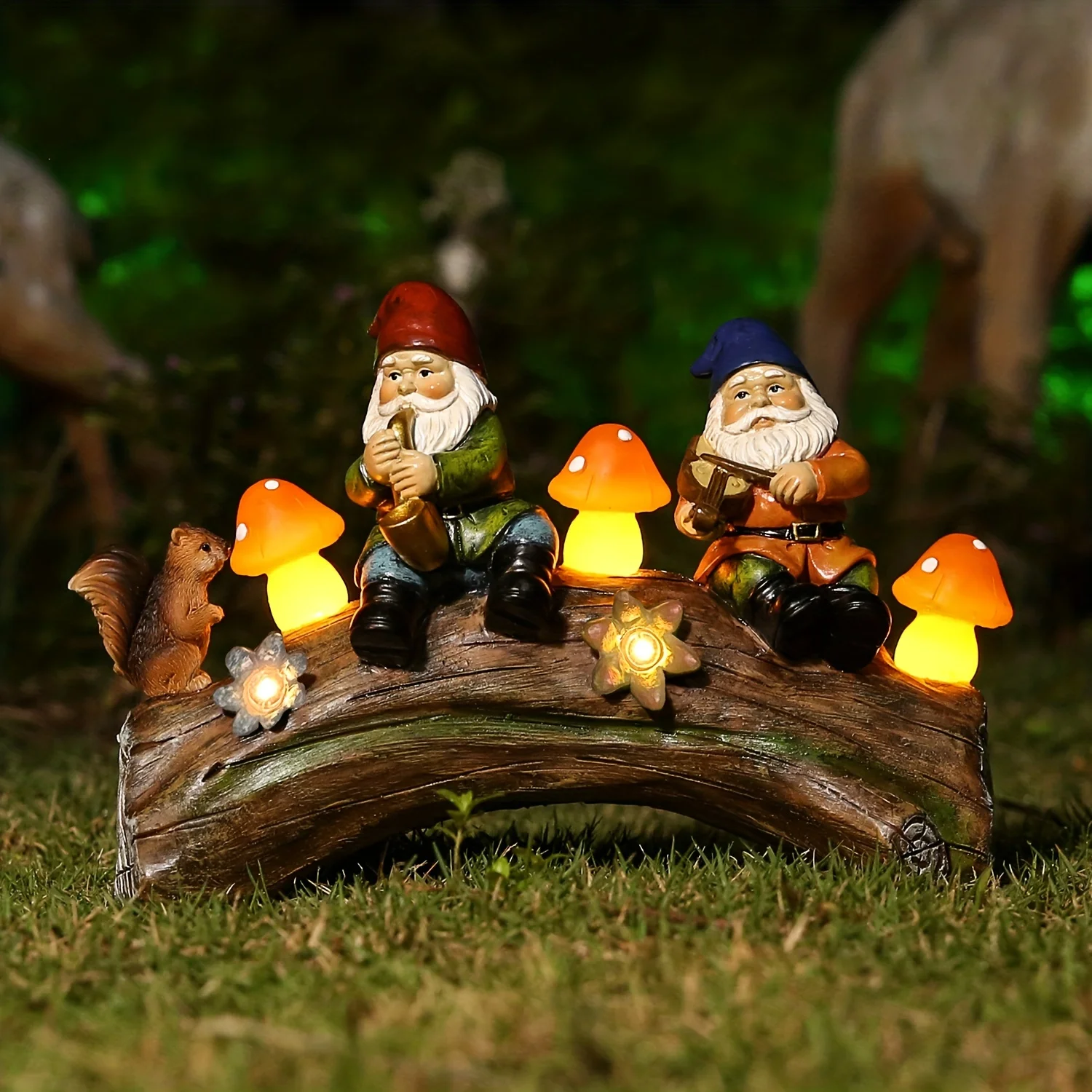 1 Charming Solar Powered Squirrel Gnome Statue Resin Statue with LED Mushroom Lights on Realistic Logs for Patio, Lawn and Porch