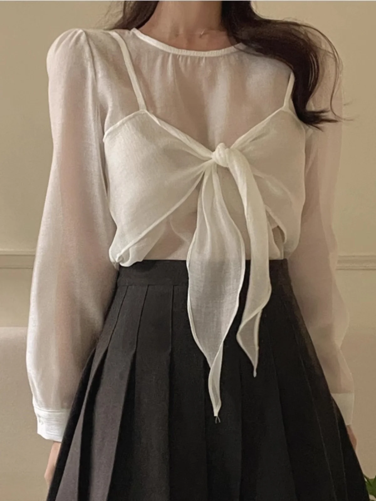 

Chic Knot Strap Fake Two-Piece Long Sve irt Women's Ele See-tough Top Korean Sle round Ne Lantern Sl...
