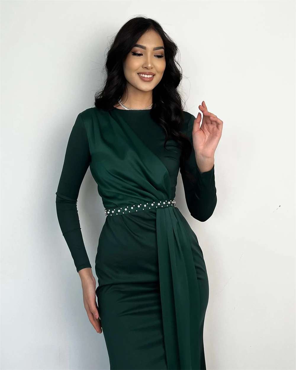 Vestido de noite personalizado, camisa verde requintada, gola redonda, mangas compridas, sereia, comprimento do tornozelo, cinto franzido, pérolas, vestidos de celebridades