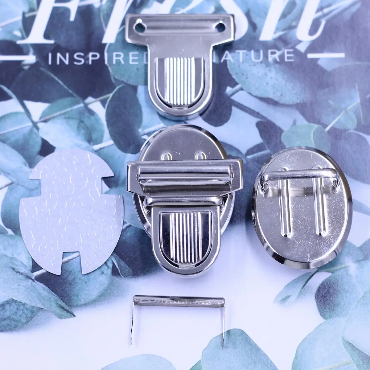 Kiss Clasps Press Snap Closure Locks Silver Tone T Shape Oval Alloy Frame Purse Bag DIY Accessories Wholesales 52x44mm