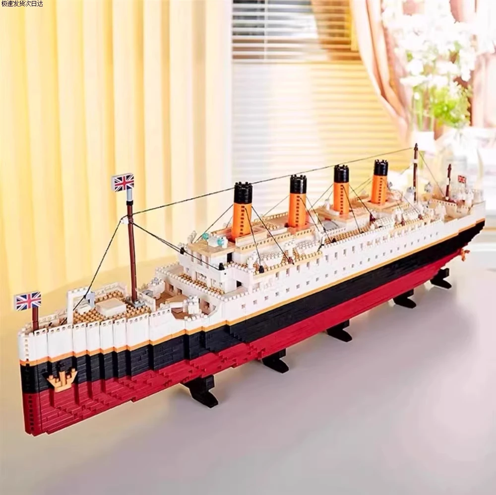 

Встроенная и совместимая модель строительного блока Titanic, модель дисплея, кирпичная круизная игрушка, подарок, детский подарок, 9090 предметов на день рождения