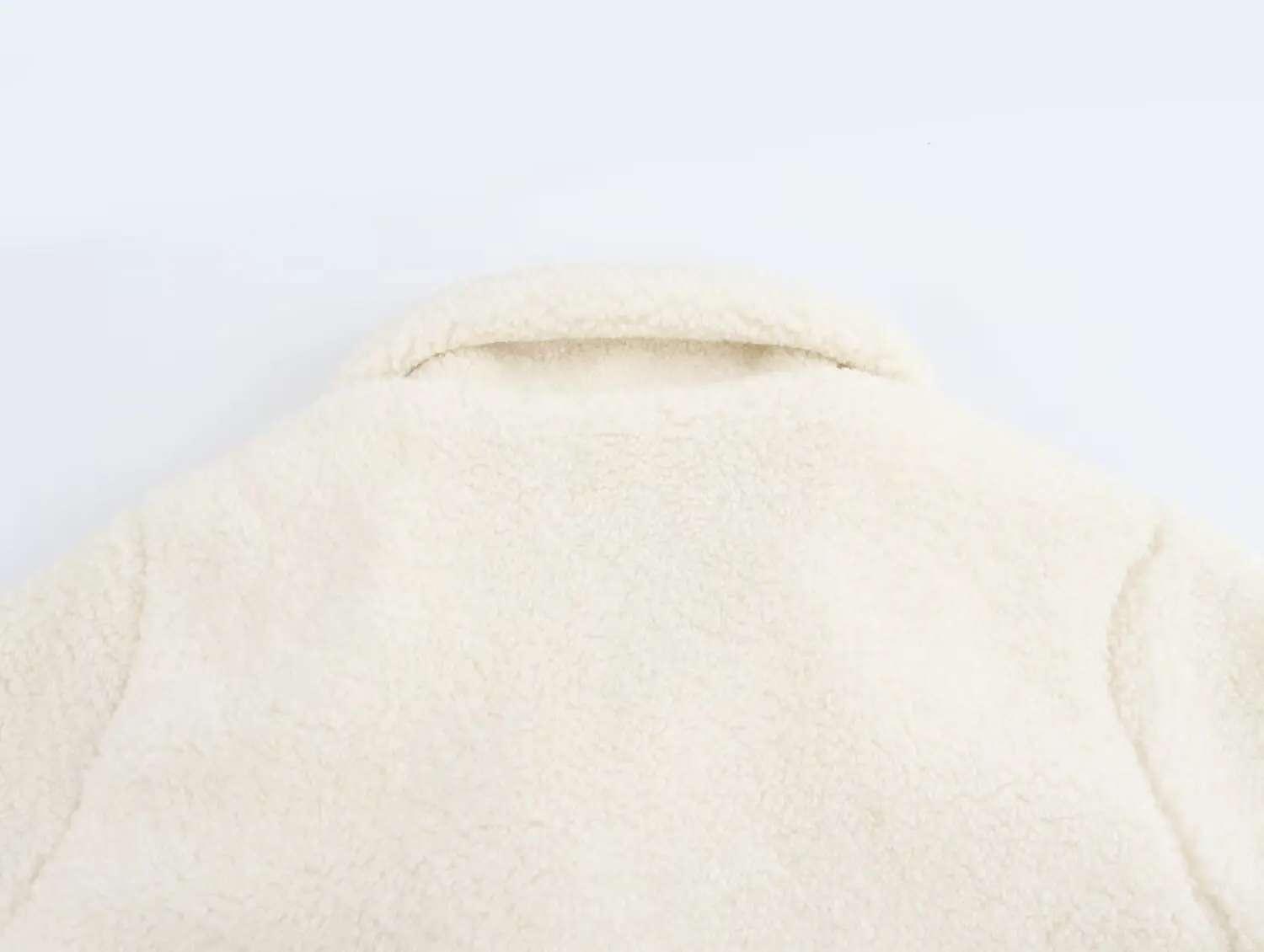 ملابس نسائية جديدة لعام 2025 على الطراز الأوروبي والأمريكي للتنقل سترة معطف بسيطة متعددة الاستخدامات بأكمام طويلة #6