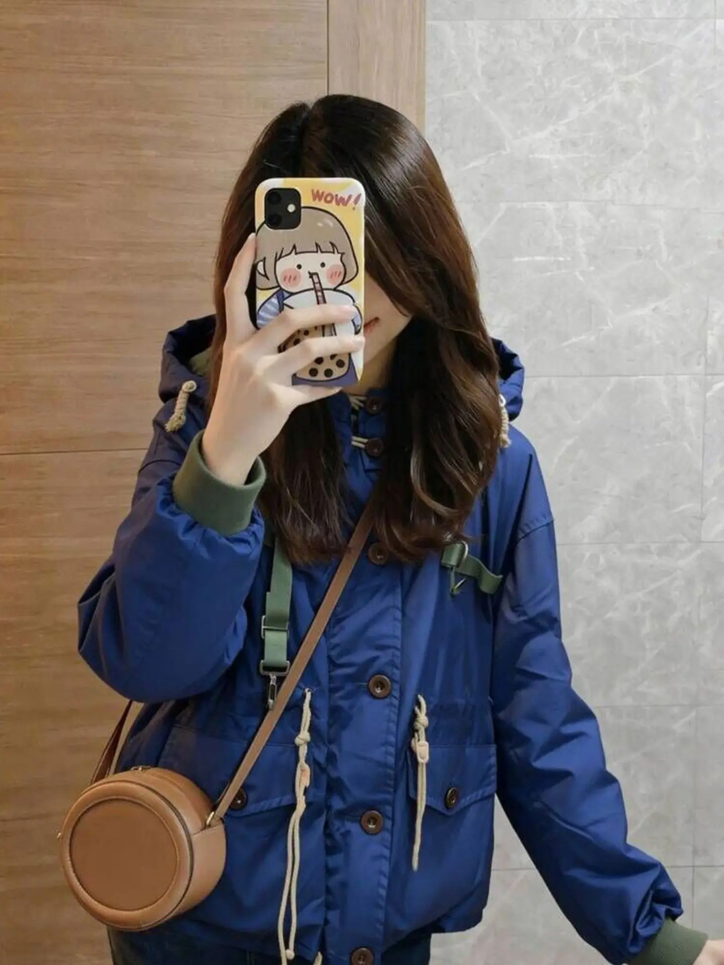 

Зима 2026, новинка, корейская синяя куртка с капюшоном, женская свободная длинная све, повседневная одежда с высокой талией, эксклюзивная онлайн-весна-осень