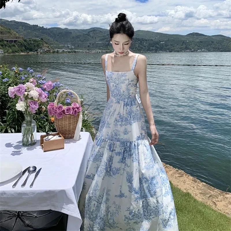 Neue Frauen chinesisch blau Blumen Slip Kleid Sommer Fliege elegante lässige Träger Kleid Urlaub Party lange Landebahn Vestidos